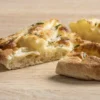 pinsa-03.webp Pizzaboden Pinsa (30×20 cm) - Ambient